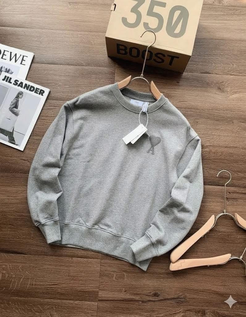 AMI EMBROIDERED HEART SWEATSHIRT